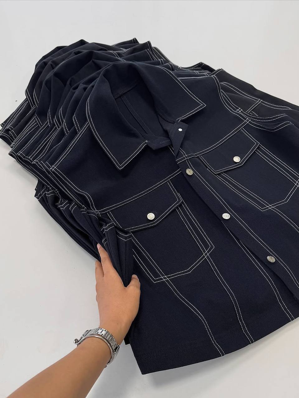 وست Livia رومانو جنس طرح جین